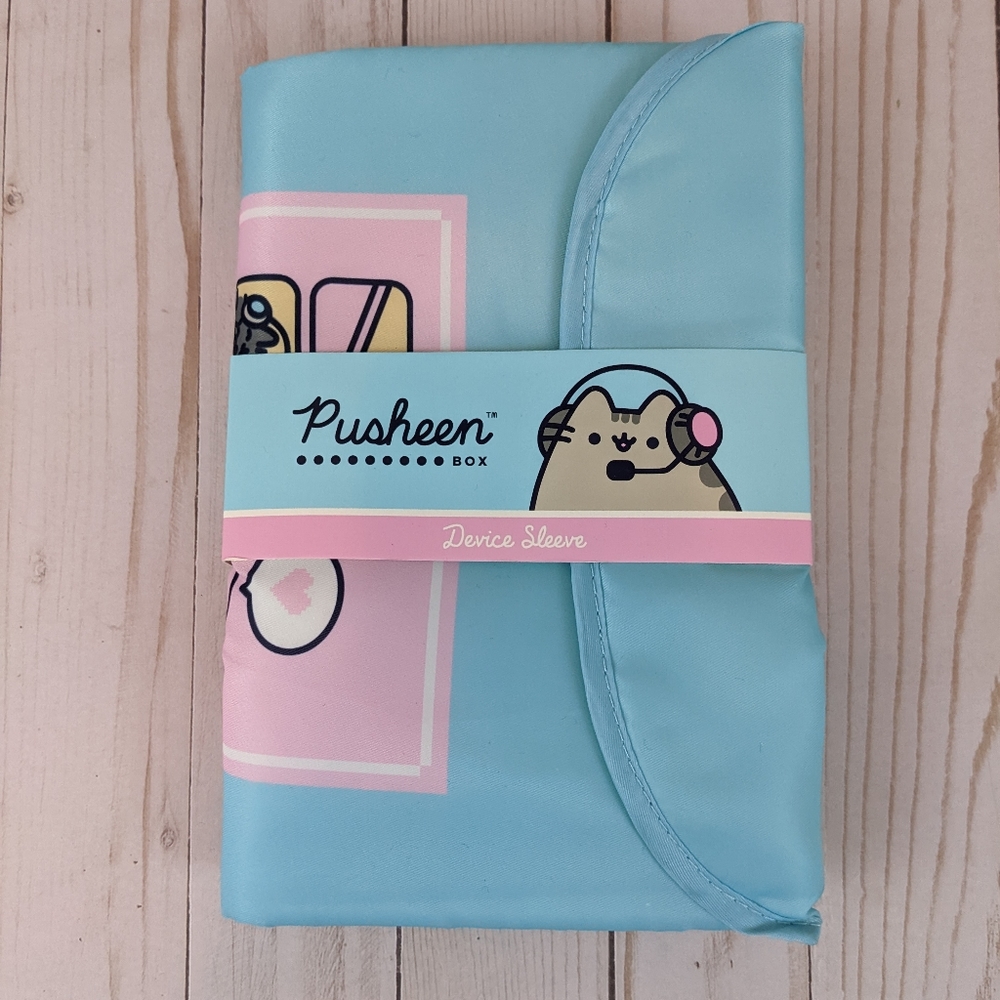 CultureFly Pusheen Box Exclusive Weekend Plans Gaming Device Sleeve New